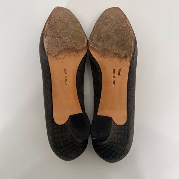 Salvadore Ferragamo Grey Suede Diamond Pattern Low Heels - Picture 7 of 11